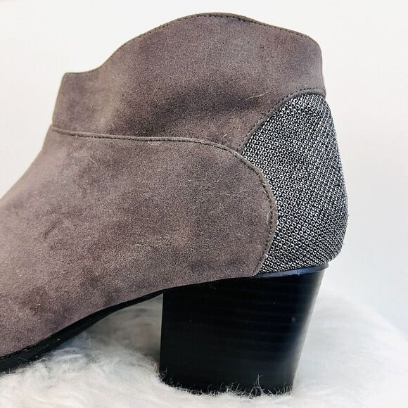 🎉Clearance🎉Cato Gray Faux Suede Embellished Heel Side Zip Ankle Boots Size 11M - Picture 3 of 8
